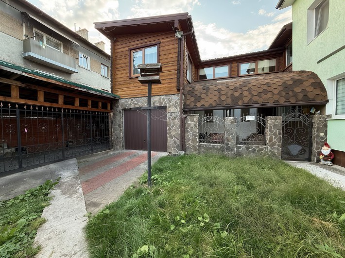 Продаж двоповерхового будинку, м.Стрий - фото 1