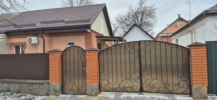 Продається частина будинку район аеропотр - фото 1