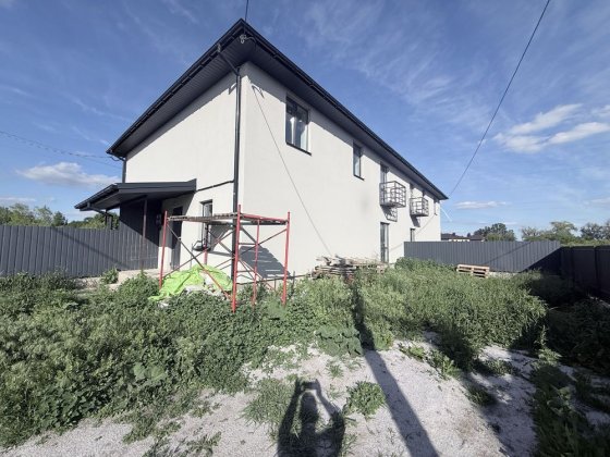 Продам таунхаус в чистовому та опалення