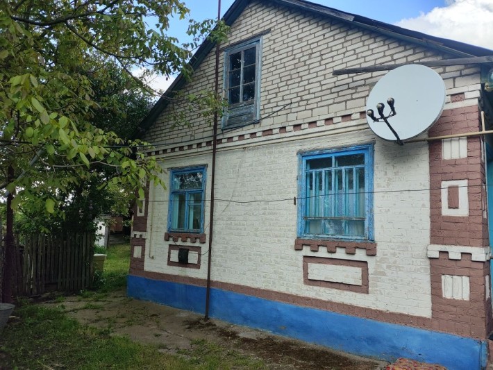 Житловий будинок, земельні ділянки, два окремих входа - фото 1