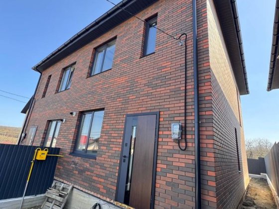 Дуплекс 77 кв, Травнева