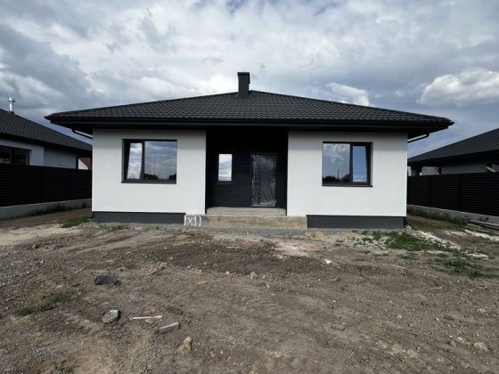 Продаж будинку в топ лоокації Боратин