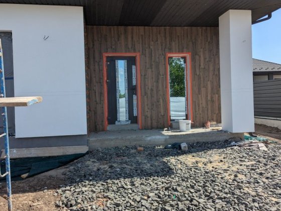 ПРОДАЖ Американки з розпочатим євроремонтом в с. Тарасове. Р-н вул. Квітневої.