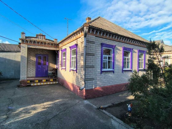 Продам чепурненький будинок в Підгородному Підгородне