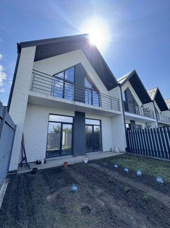 Продам таунхаус у закритому містечку - фото 1