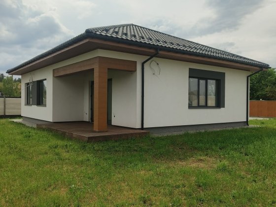 Продаётся новый дом в Обуховке рядом с лесом и рекой