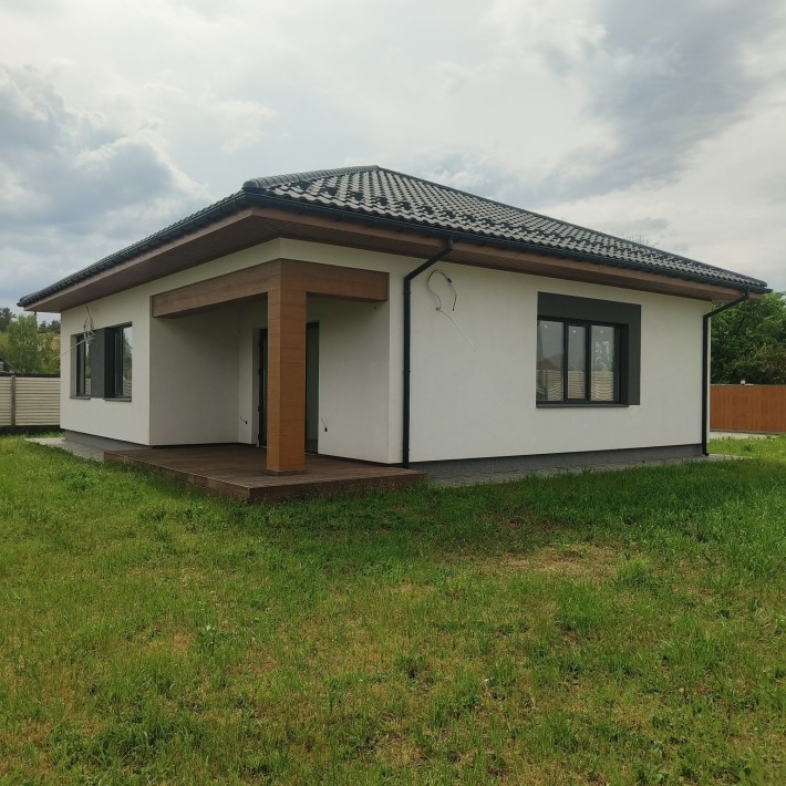 Продаётся новый дом в Обуховке рядом с лесом и рекой - фото 1