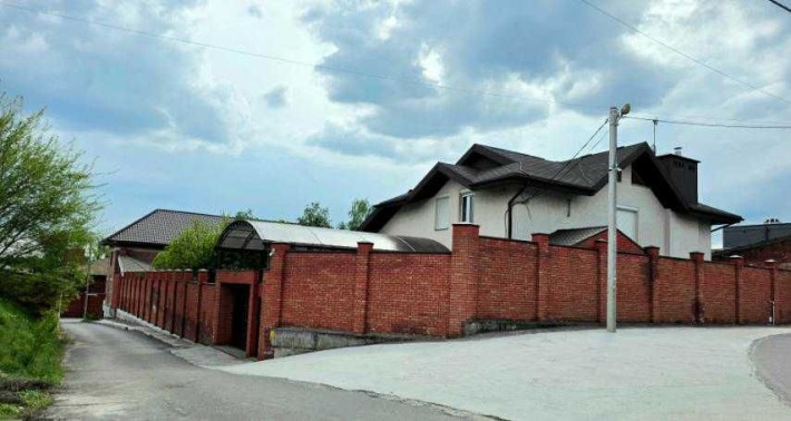Продам дом в Обуховке - фото 1