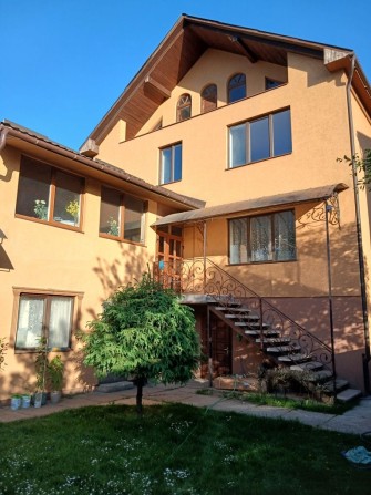 Продаю чудовий будинок Свалява Закарпатської області - фото 1
