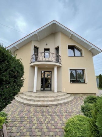 Продаж будинку в Сторожниці - фото 1
