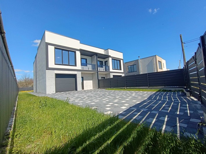 Продаж сучасного просторого будинка  дуплекса 135 к2, 5,5сот ГАЗ всі міські комунікації від забудовн - фото 1