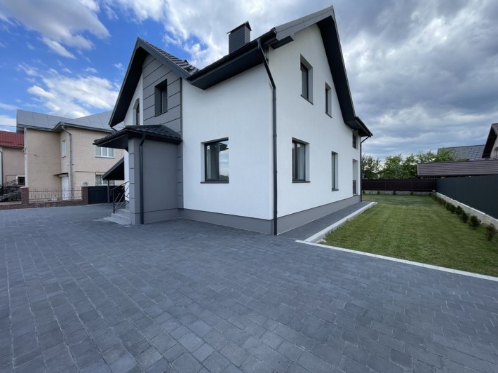 Продаж приватного будинку у селі Крихівці Готові зробити ремонт - фото 1