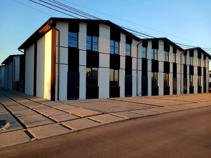 Власний таунхаус 40 м² у Білогородці. Поруч укриття. Дворик 11 м² 20 хв до метро Закрита територія.  - фото 1