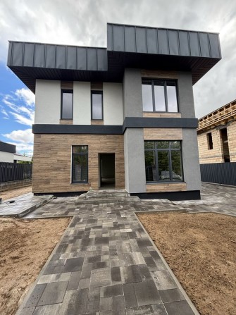 Продаж двоповерхового будинку - фото 1