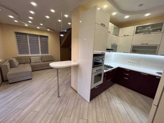 Будинок 115 м2 з ремонтом у Козині. 4-к, скважина, септик, вихід до дніпра Козин