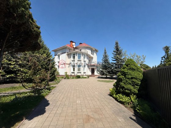Продаж просторого будинку 650 м2 у Козині,  вул. Солов’яненка | Без комісії Козин