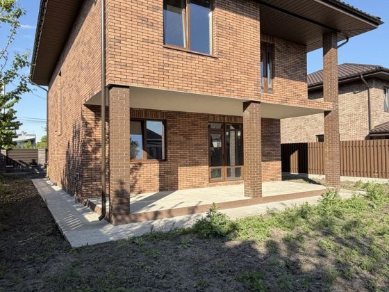 Продаж сучасного будинку 170 м² у Гатному | 500 м до Києва | Газ | Центральна каналізація | 6 соток  Гатне