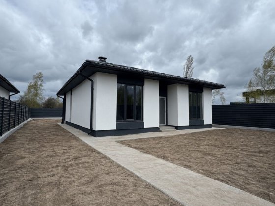Будинок у Білогородці 100 м² — зручна локація біля Сільпо Белогородка
