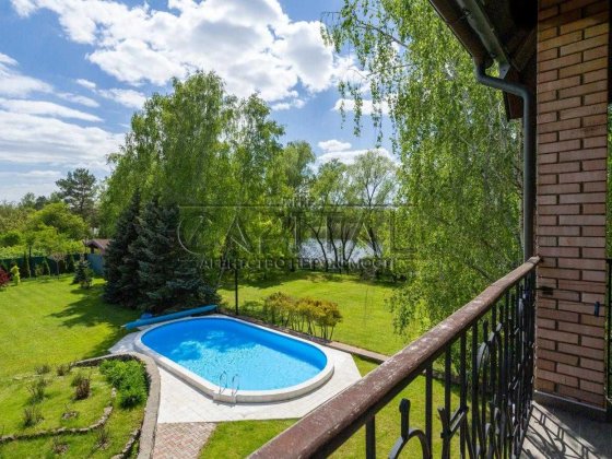 Продаж будинку, Козин, вихід на воду, 450м2, 40 соток Козин