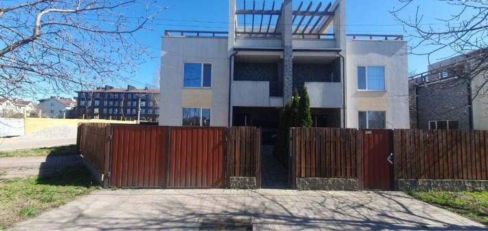 Продам будинок-дуплекс 2 поверховий Святопетрівське. - фото 1
