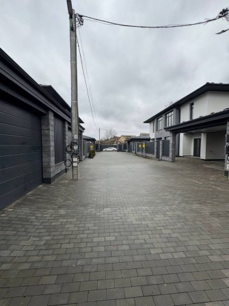 Продаж дуплекса  з газом , з великою терасою. Білогородка - фото 1