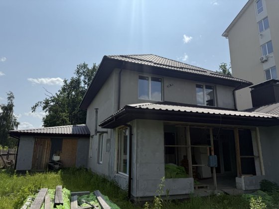 Продаж великого житлового комплексу під школу, розвиваючий центр, садок в центрі Крюківщини ЖК Молод Крюківщина
