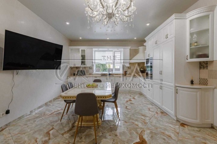 Продажа / Будинок / 250 м2 / Білогородка / ул. Ярославська, 6 - фото 1