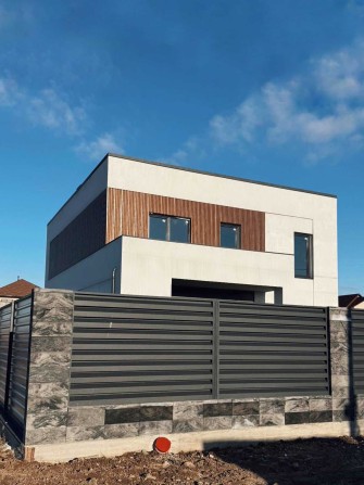 ПРЕМІАЛЬНИЙ MODERN HI-TECH будинок В Гатному 178 м², 10 сот, передмістя Києва - фото 1
