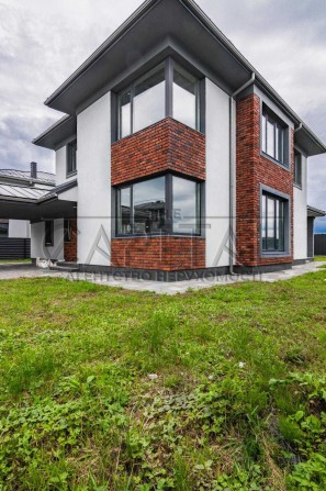 Продаж / Будинок / 200 м2 / Ходосівка / вул. Ягідна - фото 1