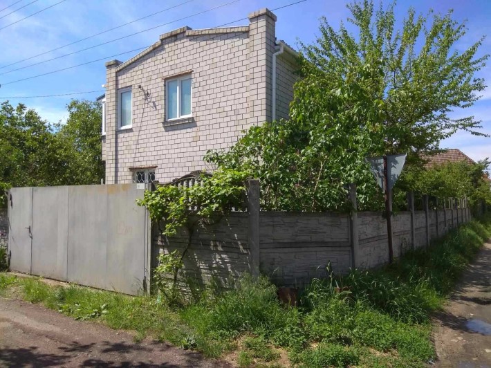 Продам дачу. Відмінна тиха екологічна локація біля Дніпра. До метро “Славутич” — 18 км. - фото 1
