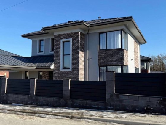 Будинок 196 м2 4 кімнати з ремонтом. Автонавіс + ланшафт. Ходосівка 20 хв до печерська.
