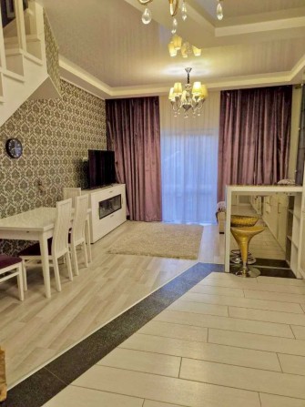 Таунхаус 110м² з ремонтом і меблями - фото 1