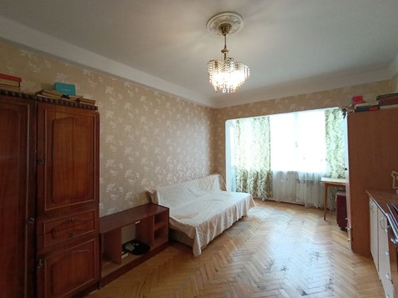 Продається 2-кімнатна квартира за адресою пров. Надії Світличної (пров.Волго-Донський), 17, в Дарниц