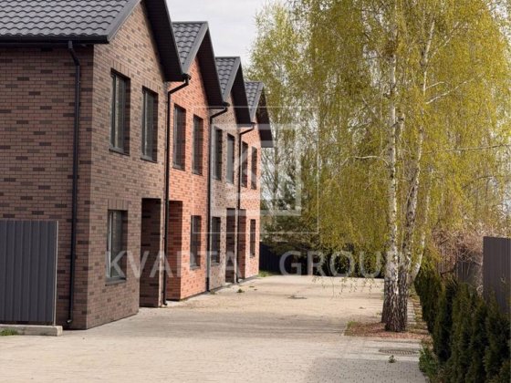 Продам якісні таунхауси з газом ! єОселя ,Сертифікат . 65 000 дол. Ворзель