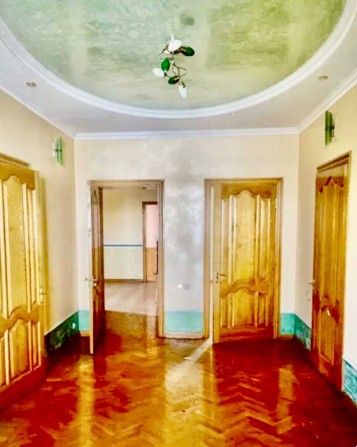 Продаж будинку 650 кв.м. Стоянка, 6 км. від Києва. - фото 1