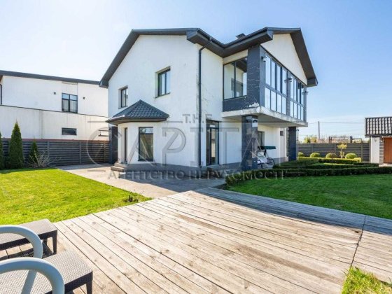 Продаж будинку КМ «Балатон», с. Нові Петрівці (не кооператив) 245 м2, ділянка 12 соток, гараж, гость Нові Петрівці