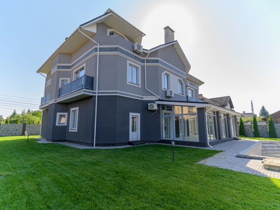 Продаж будинку поруч з лісом  В.Поштова, вул.Вишнева 11 Віта-Поштова