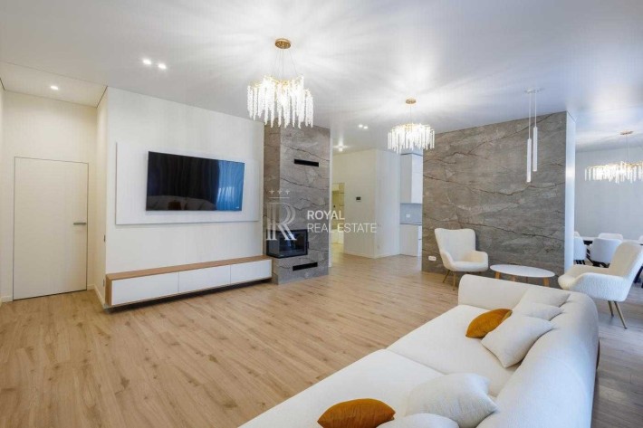Продаж Будинок Стоянка Київ Закрите КМ 170м2 9 соток Ремонт Новий 1 поверх Камін Ділянка Дисконт - фото 1