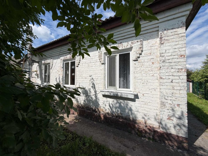Продаж 3 кім будинку з великою ділянкою в місті Яготин 78 м2 - фото 1