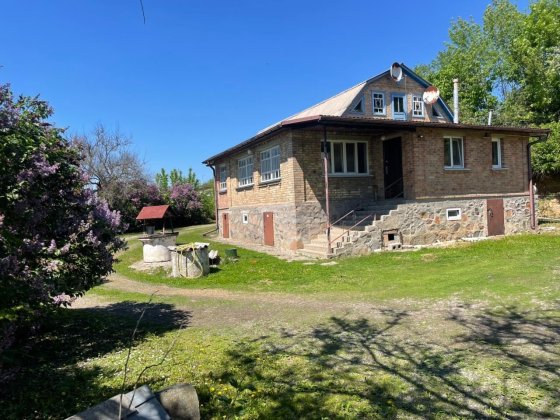 Терміново!продам будинок з ремонтом з виходом на воду Кагарлык