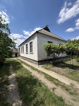 Продаж будинку в центрі смт Рокитне - фото 1