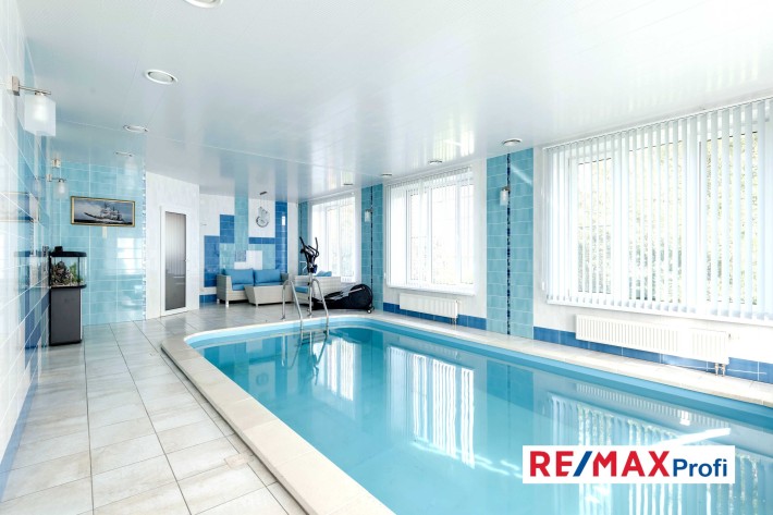 Продаж будинку 450 м2, ремонт, цоколь , 7 кімнат басейн, 12 соток с. Глеваха (село) Одеська траса по - фото 1