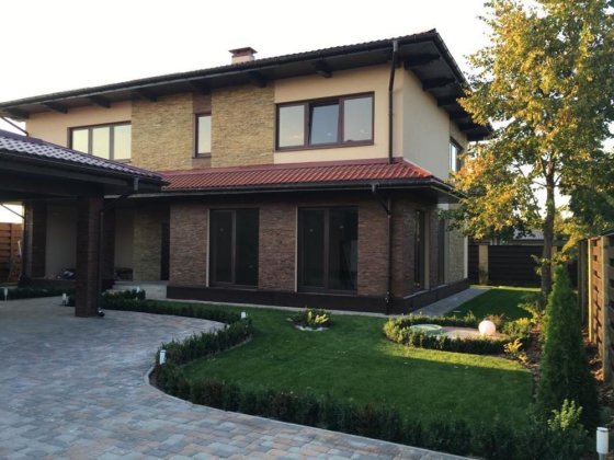 Будинок 230 м² + гостьовий будинок 40 м² у престижному КМ “Козирна Карта”, 27 км від Києва Березівка