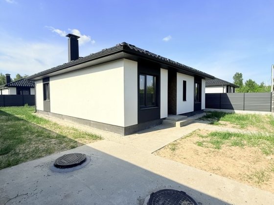 Новий будинок 99 м² у Дмитрівці — ліс, озера поруч і 5 хв до міської інфраструктури. $90 000. Дмитрівка