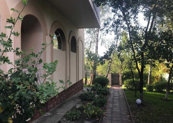 Затишний 2-поверховий будинок 180 м², 13 соток, с. Забуччя, сосновий ліс - фото 1