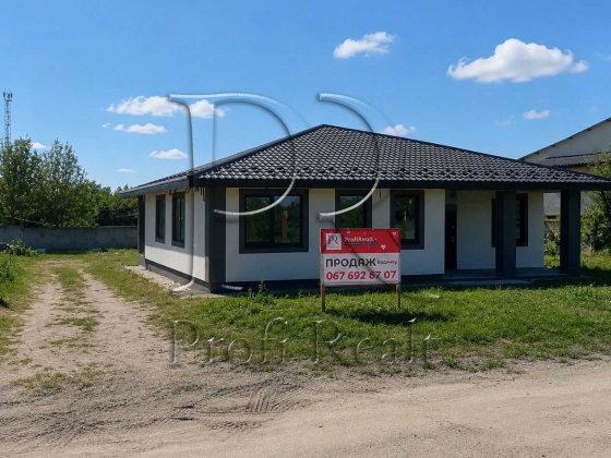 Продаж 1 поверхового будинку, с.Іванковичі, 10 соток газ Без комісії