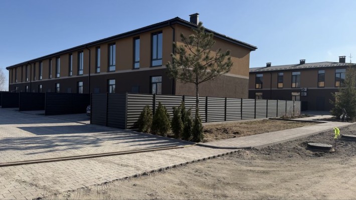 Таунхаус 51 м² | 15 хв до метро Теремки | Закритий ЖК | Від власника - фото 1