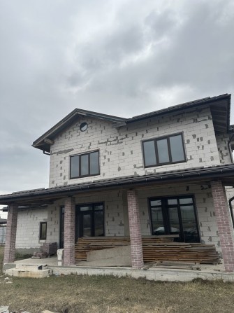 Продаж сучасного будинку в Княжичах, Київська обл.,Бровари,м.Лісова - фото 1