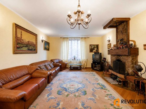 Продаж будинку 363.5 м2, село Крушинка, вулиця Лісова з гарним краєвидом. Без комісії