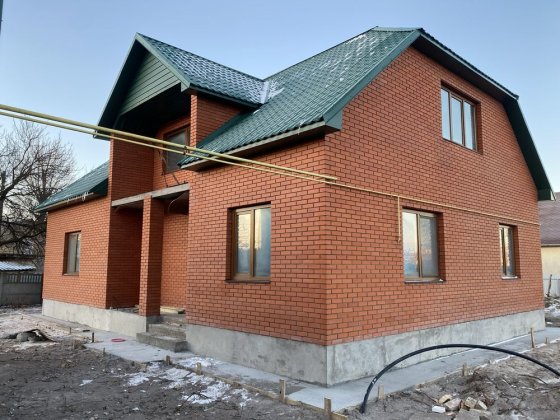 Продам будинок. Ділянка 35 соток Лебедевка